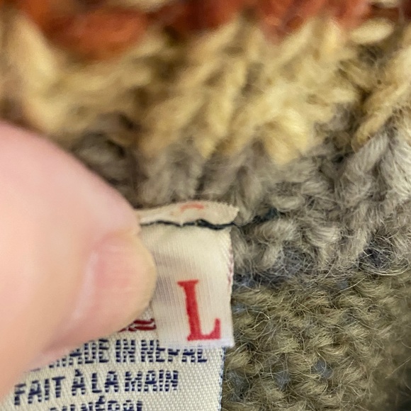 Multicolor Patterned Women's Sweater - Picture 6 of 6